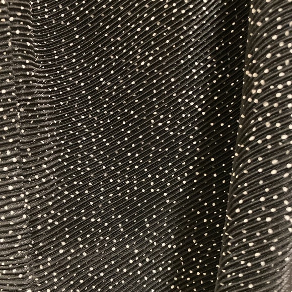 EXPRESS Top Size Medium - Picture 2 of 5